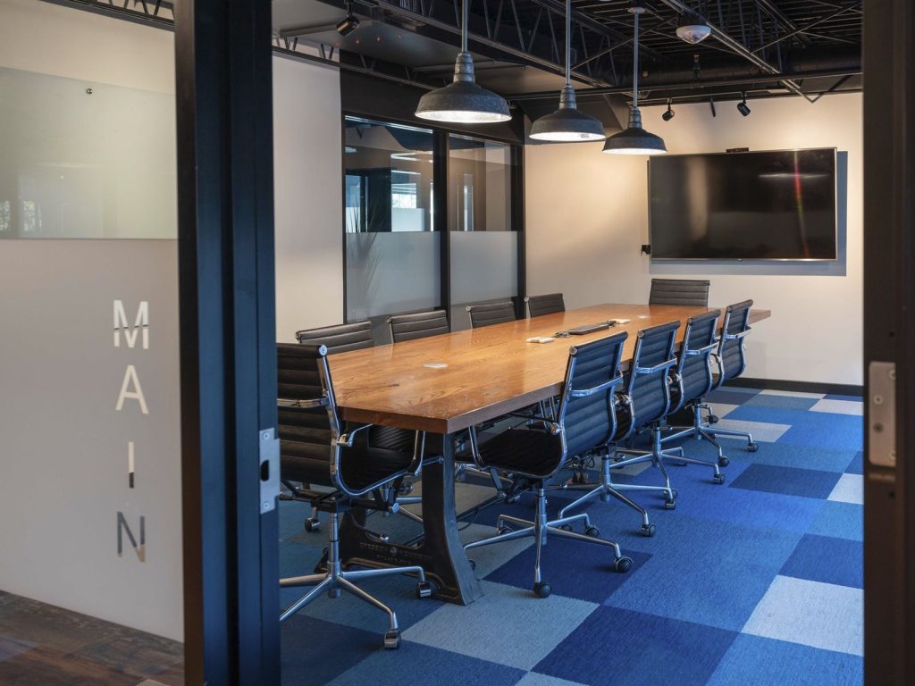10 Photo - Main Conference Room